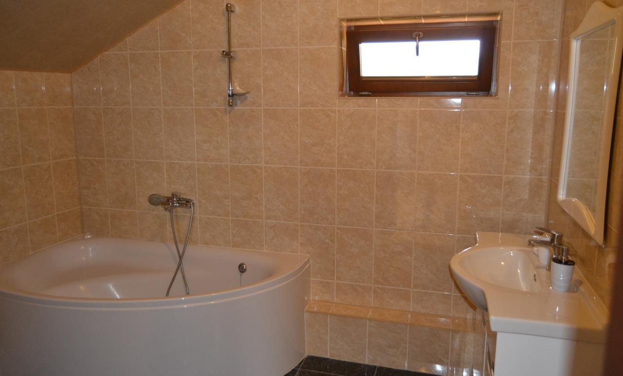Bilovoddya Hotel Sil Екстериор снимка